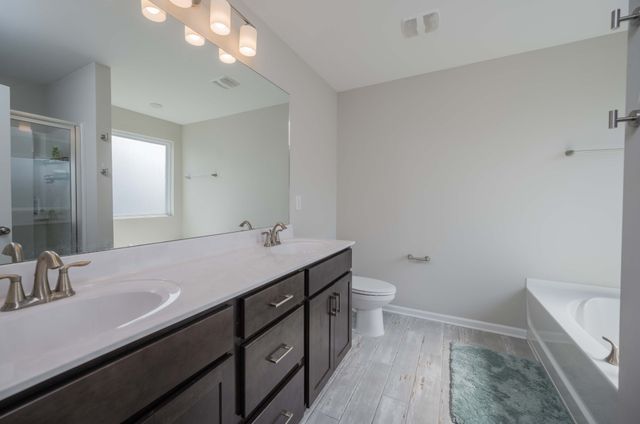 4302 Fieldcrest Dr, Murfreesboro, TN 37128