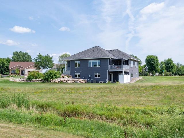 1290 Parkview Court, Shakopee, MN 55379