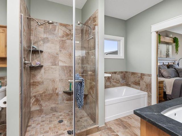 1290 Parkview Court, Shakopee, MN 55379