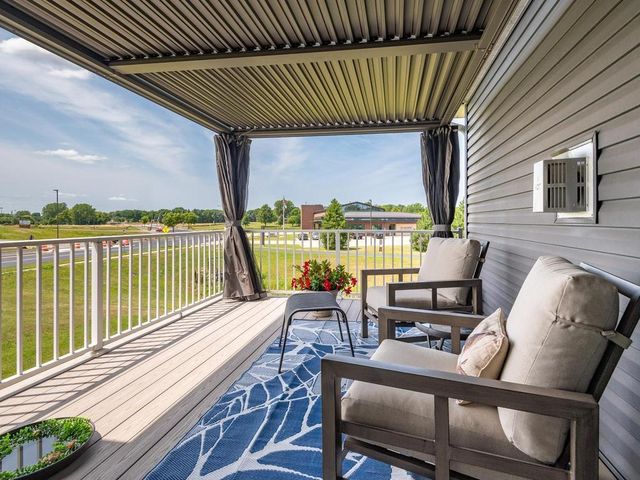 1290 Parkview Court, Shakopee, MN 55379