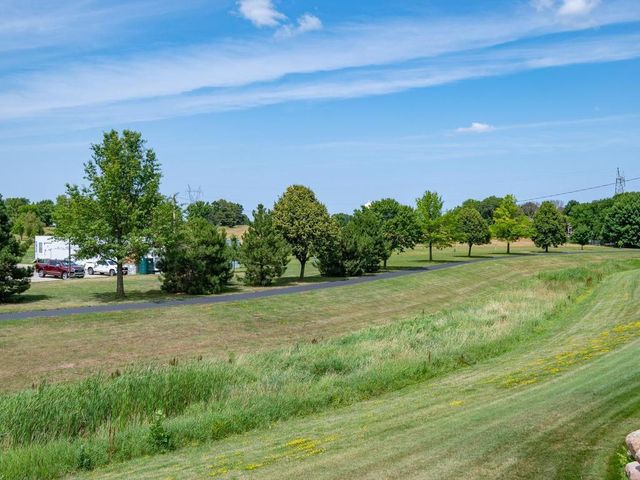 1290 Parkview Court, Shakopee, MN 55379
