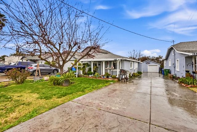 1829 River Rd, Modesto, CA 95351