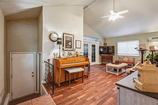 1829 River Rd, Modesto, CA 95351