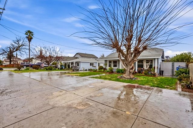 1829 River Rd, Modesto, CA 95351