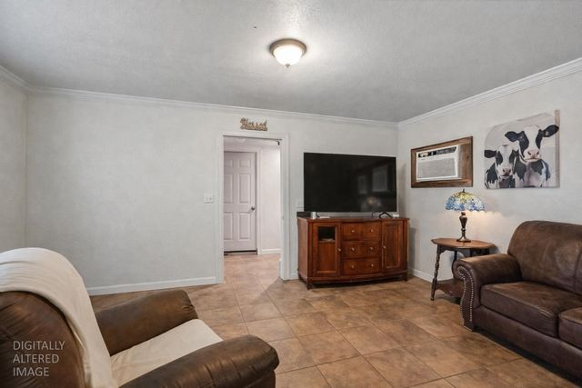 1829 River Rd, Modesto, CA 95351