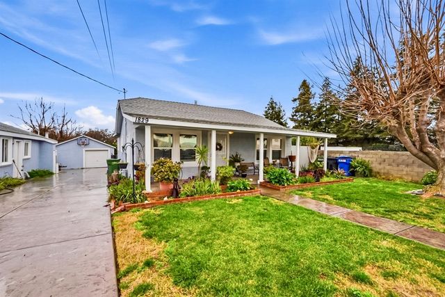 1829 River Rd, Modesto, CA 95351