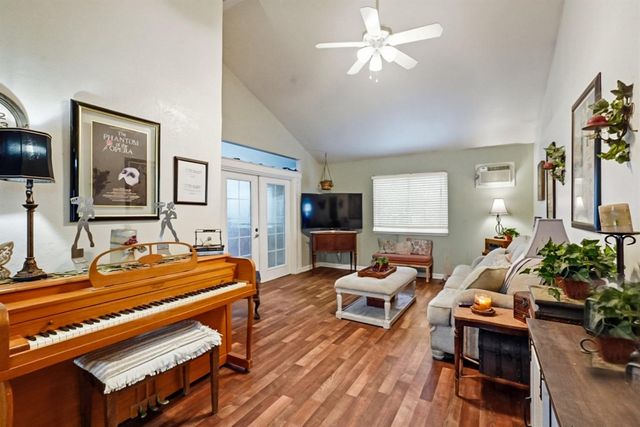 1829 River Rd, Modesto, CA 95351