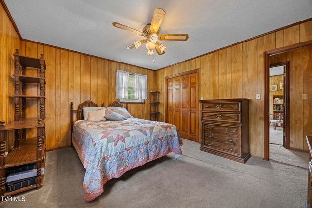 340 West Hills Drive, Mosheim, TN 37818