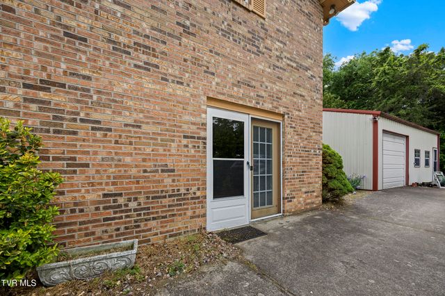 340 West Hills Drive, Mosheim, TN 37818