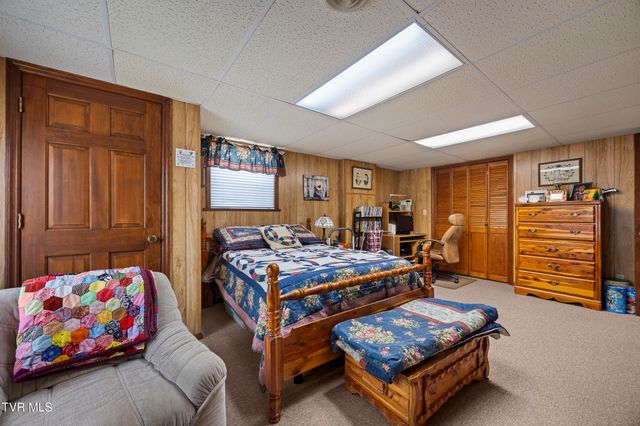 340 West Hills Drive, Mosheim, TN 37818