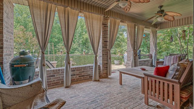 343 County Road 428, Jonesboro, AR 72404