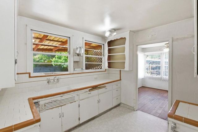 149 Beverly Drive, San Carlos, CA 94070