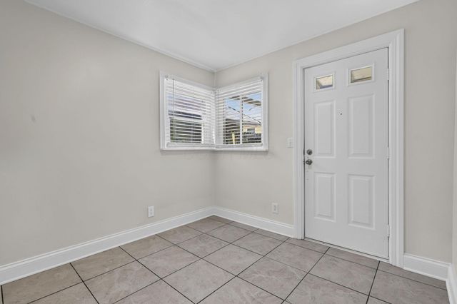 2820 Hiawatha Street, Columbus, OH 43211