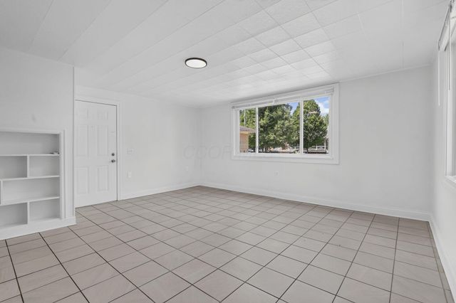 2820 Hiawatha Street, Columbus, OH 43211