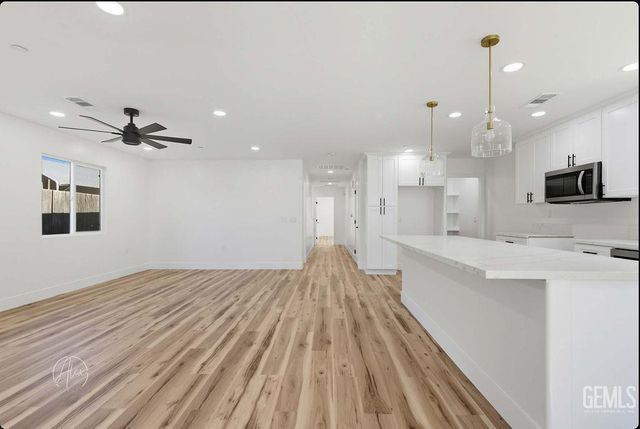 2207 Verde Street, Bakersfield, CA 93304