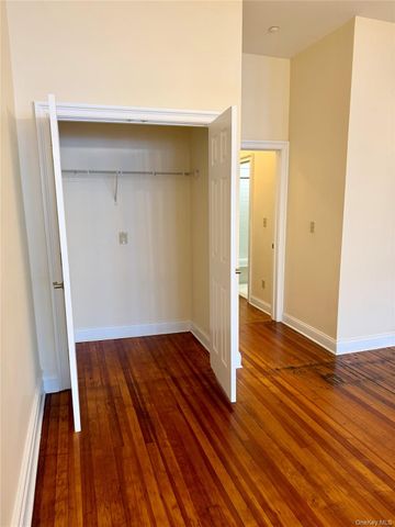 337 Main Street 2F, Poughkeepsie, NY 12601