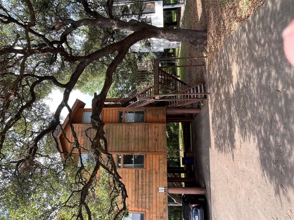 5309 Indio DR D, Austin, TX 78745