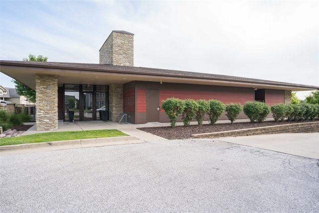 45 SE Booth Avenue, Waukee, IA 50263