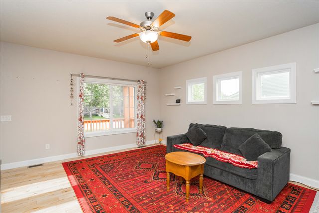 45 SE Booth Avenue, Waukee, IA 50263