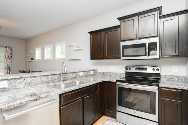 45 SE Booth Avenue, Waukee, IA 50263