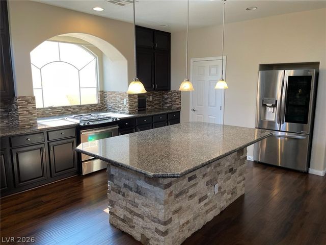 6313 Stag Hollow Court, Las Vegas, NV 89139