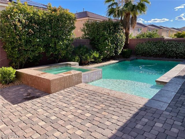 6313 Stag Hollow Court, Las Vegas, NV 89139