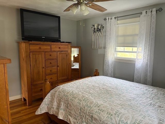 31 Columbus Rd, Woburn, MA 01801