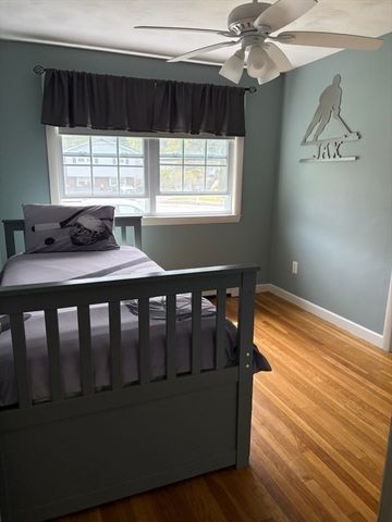 31 Columbus Rd, Woburn, MA 01801