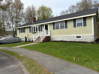 31 Columbus Rd, Woburn, MA 01801