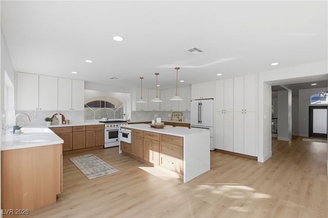 6317 Mighty Flotilla Avenue, Las Vegas, NV 89139