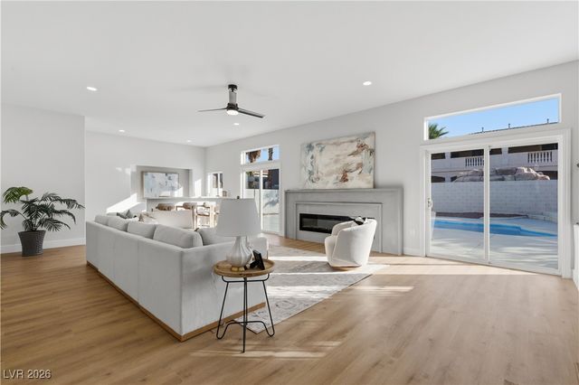 6317 Mighty Flotilla Avenue, Las Vegas, NV 89139