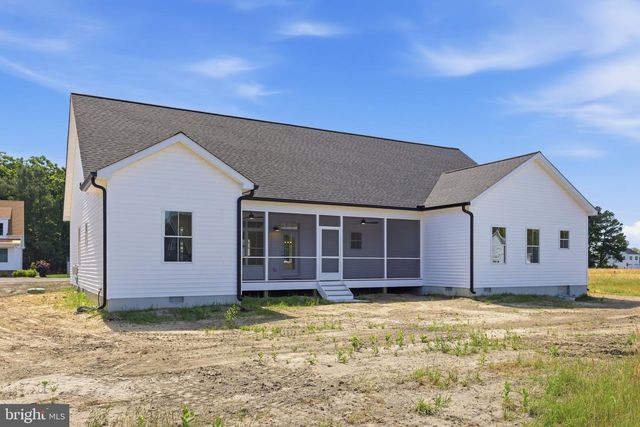 6 PREAKNESS DR, Berlin, MD 21811