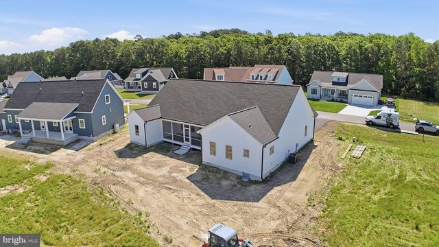 6 PREAKNESS DR, Berlin, MD 21811