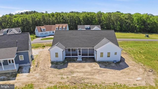 6 PREAKNESS DR, Berlin, MD 21811