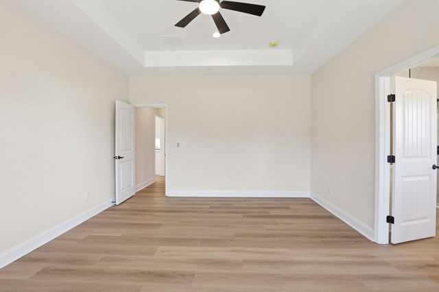 6 PREAKNESS DR, Berlin, MD 21811