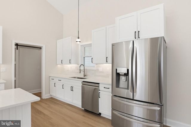 6 PREAKNESS DR, Berlin, MD 21811