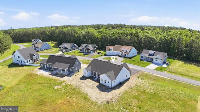 6 PREAKNESS DR, Berlin, MD 21811
