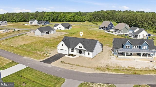 6 PREAKNESS DR, Berlin, MD 21811
