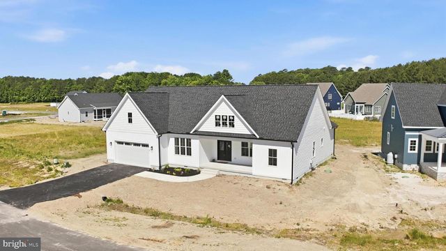 6 PREAKNESS DR, Berlin, MD 21811