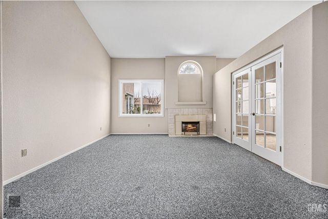 713 Quintana Drive, Bakersfield, CA 93314