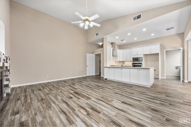 713 Quintana Drive, Bakersfield, CA 93314