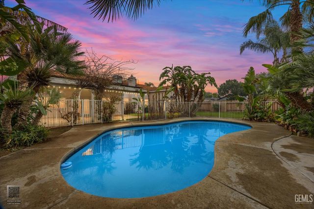 713 Quintana Drive, Bakersfield, CA 93314