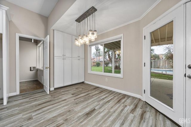 713 Quintana Drive, Bakersfield, CA 93314