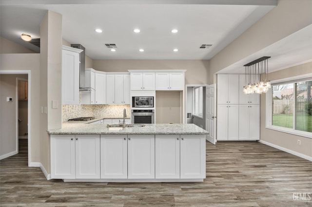 713 Quintana Drive, Bakersfield, CA 93314