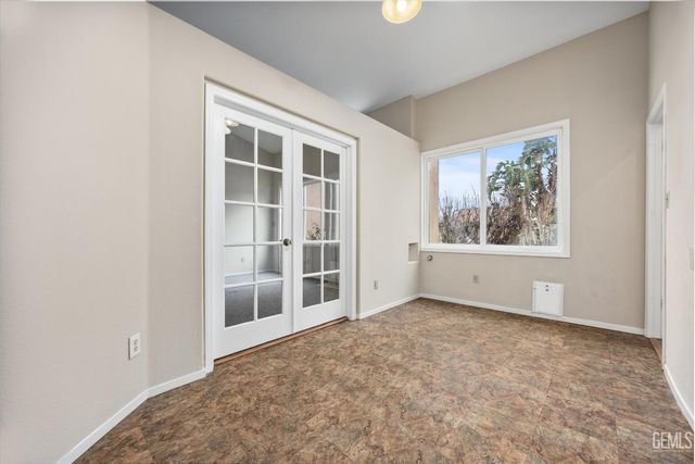 713 Quintana Drive, Bakersfield, CA 93314