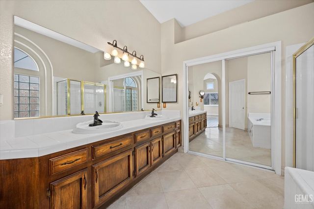 713 Quintana Drive, Bakersfield, CA 93314