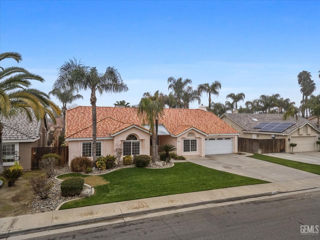 713 Quintana Drive, Bakersfield, CA 93314