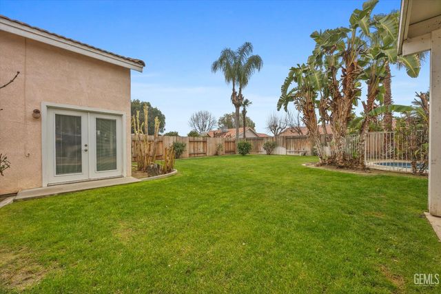 713 Quintana Drive, Bakersfield, CA 93314