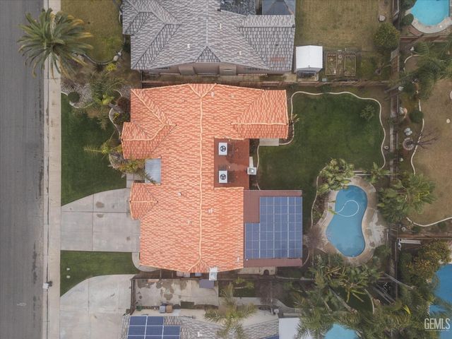 713 Quintana Drive, Bakersfield, CA 93314