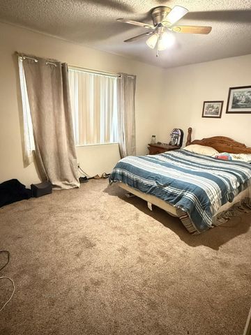 1389 W Warner Avenue, Fresno, CA 93711